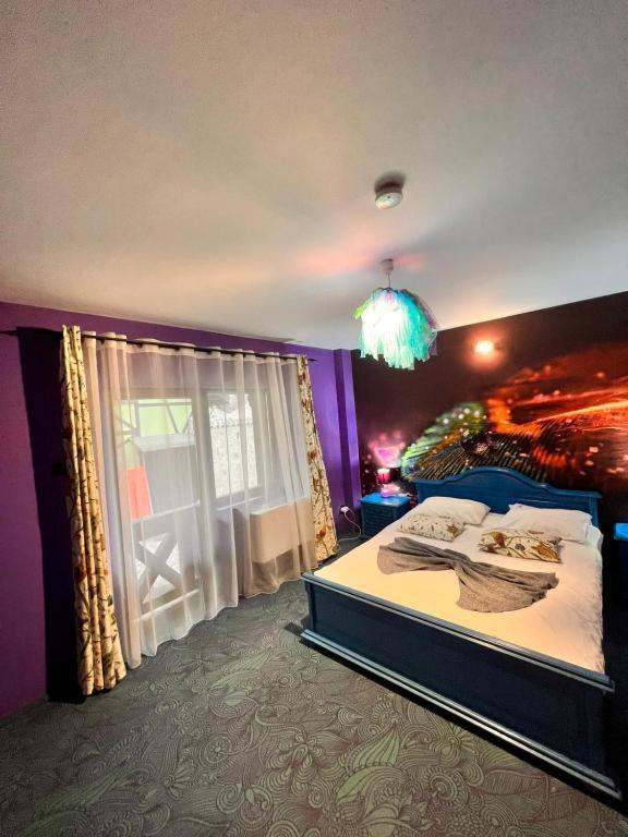 Vila Alsace Podu' Cu Lanturi Bacău Exterior foto